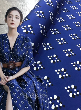 大牌M家宝蓝色底雨点印花真丝弹力双绉面料夏季连衣裙桑蚕丝布料