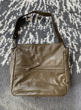 一匹马 大方包 微瑕在内部