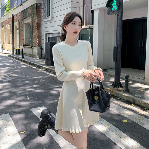 长袖连衣裙女打底针织小黑裙