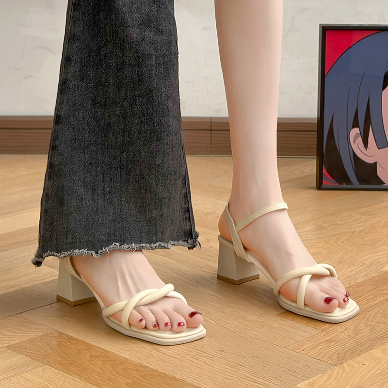 法式一字带高跟鞋凉鞋女2025新款夏季粗跟时尚配裙子中跟气质方跟