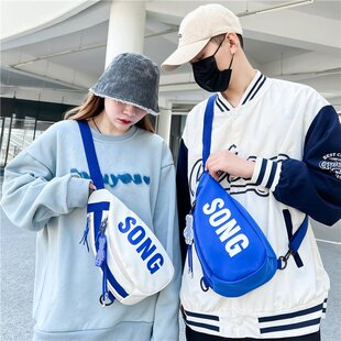 克兰色带挂件尼龙布蓝白无挂件拉链白 胸包2026年春季 2026春季 新款