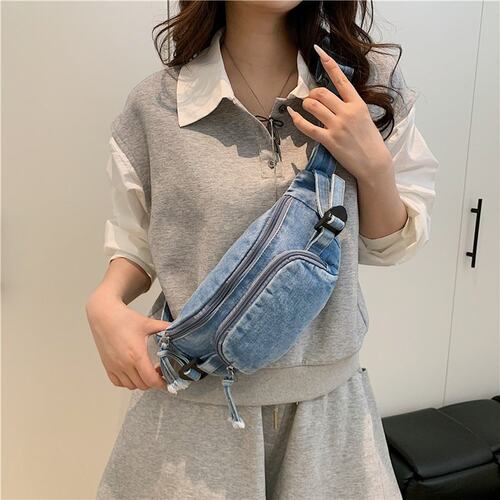 日系牛仔布胸包女2025新款潮牌小众小背包女式腰包休闲百搭斜挎包