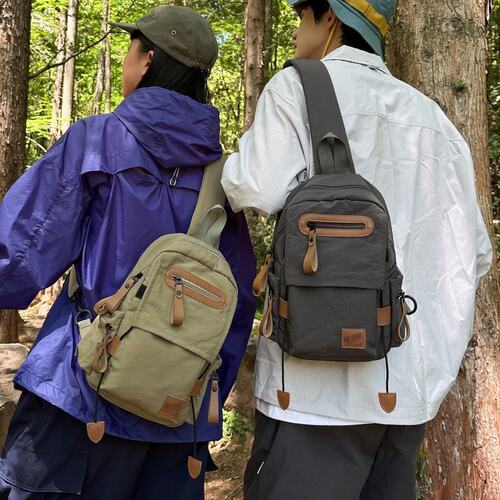 户外背包男徒步登山斜挎包女轻便运动休闲挎包男款骑行胸包男士潮