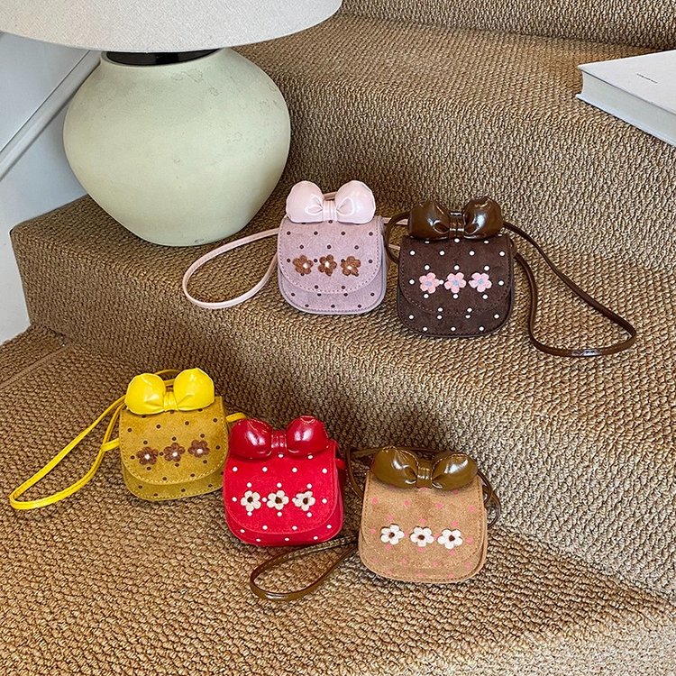 高级质感斜挎小包包女小众设计感2025新款可爱蝴蝶结小圆包耳机包