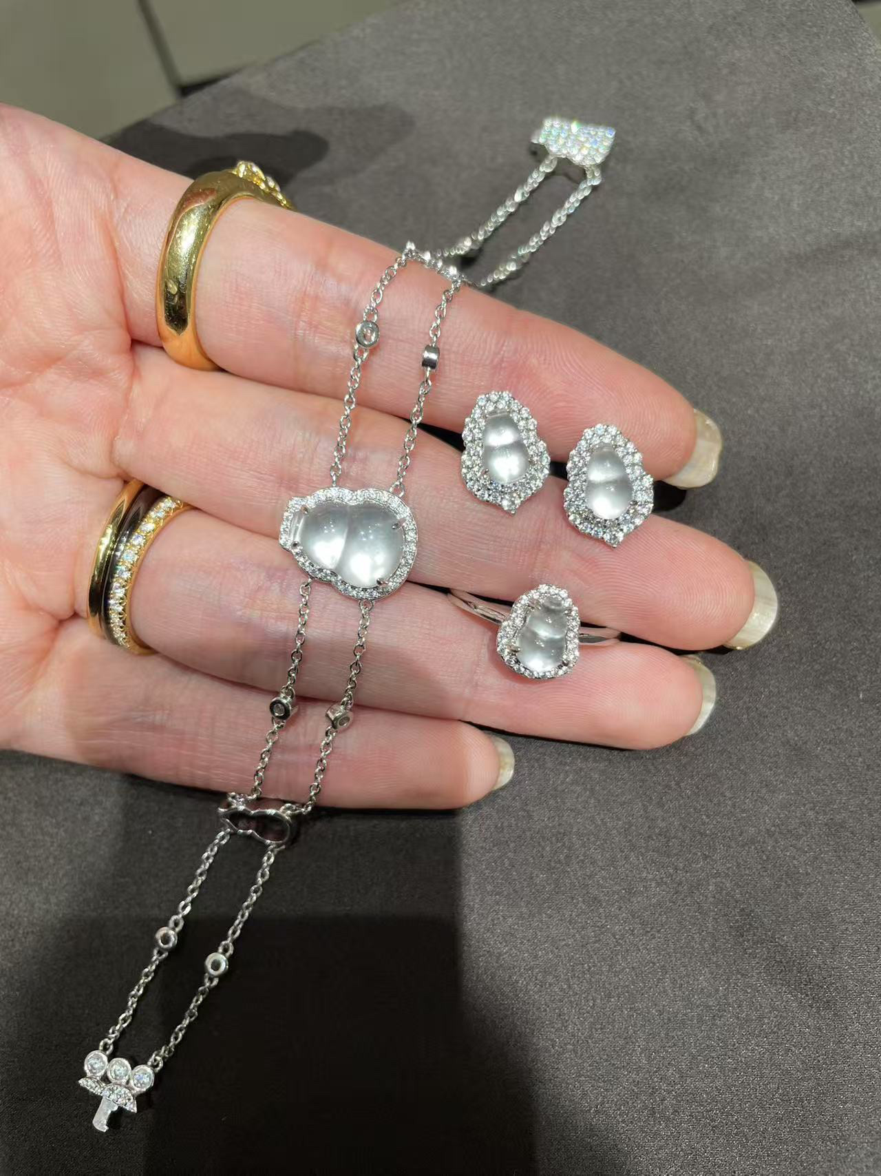 新中式国风天然水沫玉高冰925银葫芦耳钉通勤百搭,珠宝/钻石/翡翠,耳饰,淘宝优惠券,粉丝福利购,淘宝优惠卷