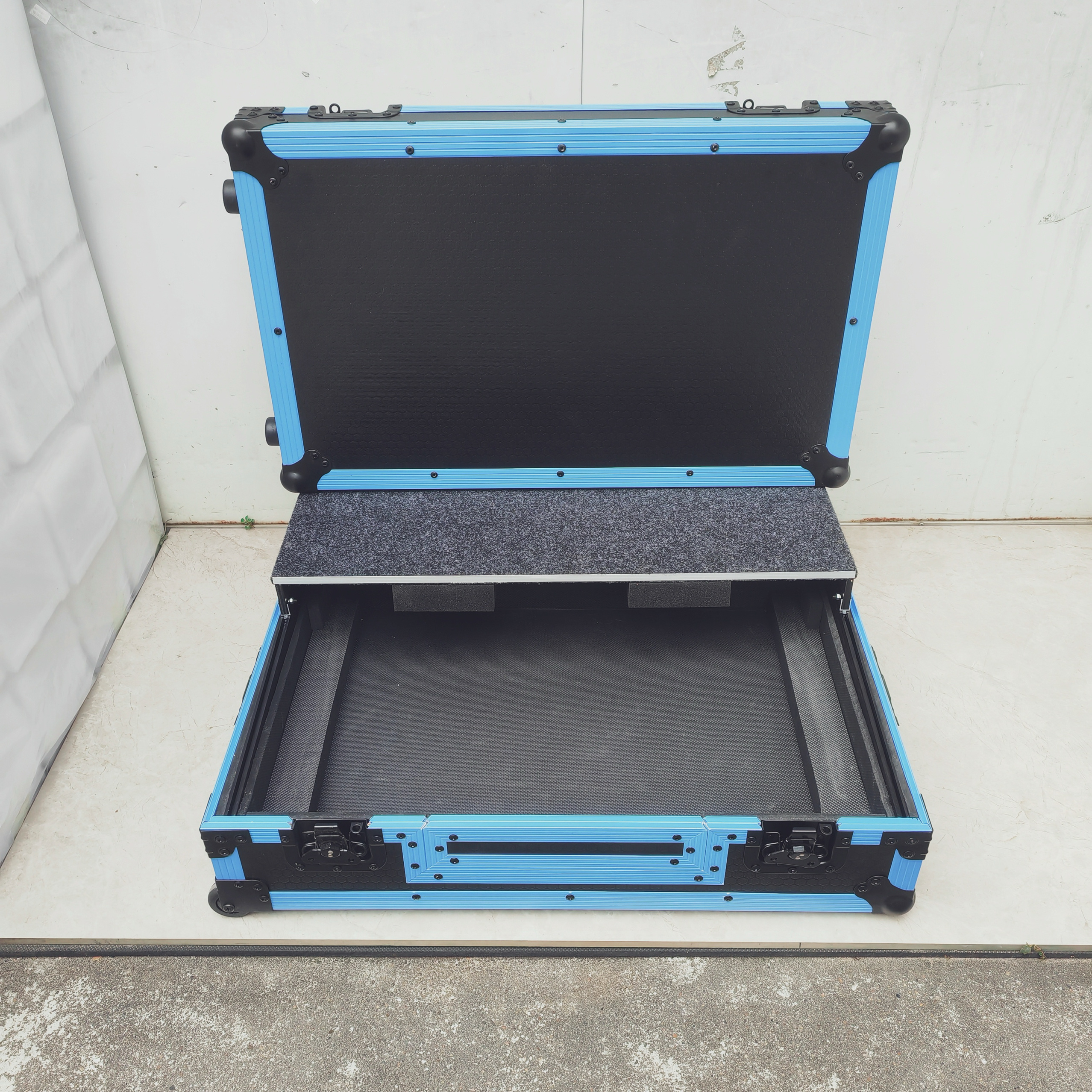 订做先锋DDJ-800控制器航空箱 数码DJ打碟机机箱 带拉杆提手防震