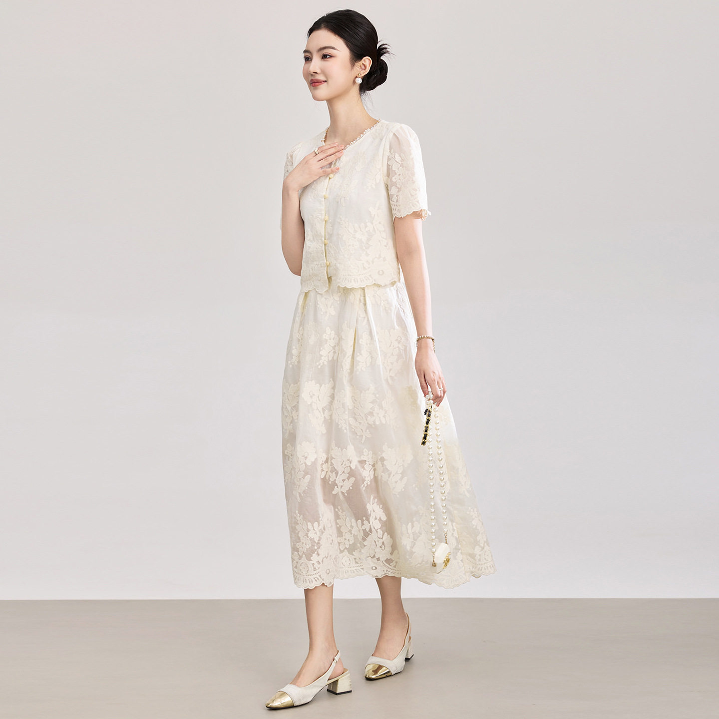 2026天丝棉线刺绣短袖上衣+法式浪漫半身裙套装新款女