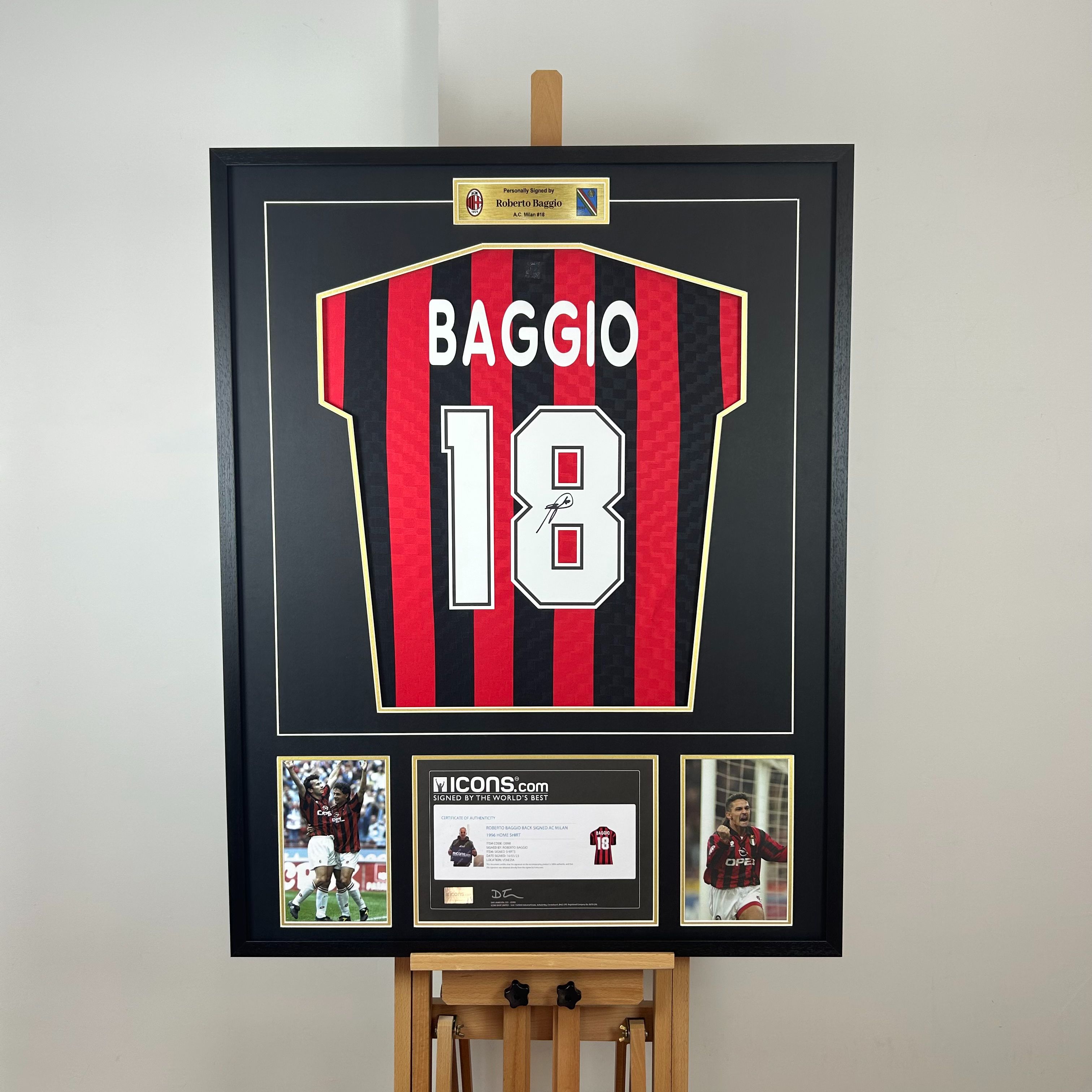 巴乔亲签AC米兰主场复古签名球衣