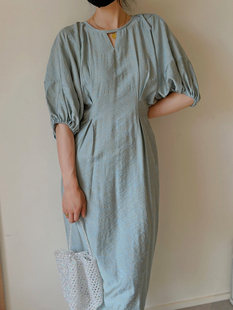 左方露新中式雾蓝色暗纹灯笼袖连衣裙国风收腰法式裙子小众设计感