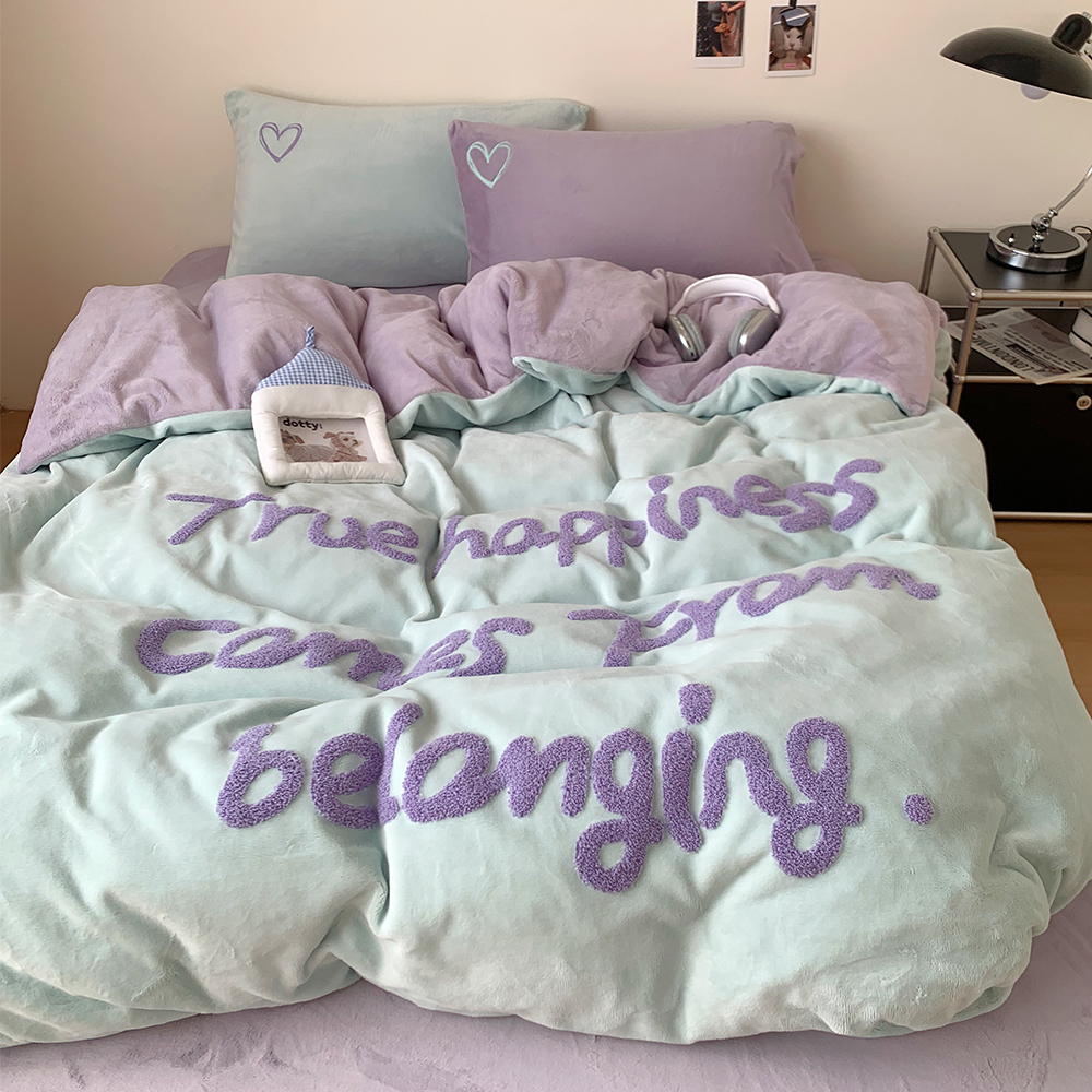 ins简约字母牛奶绒毛巾绣四件套双面加厚珊瑚绒被套床单床上用品
