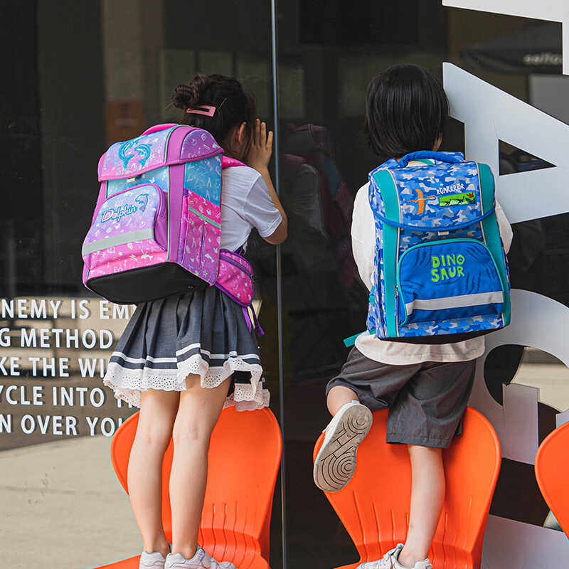 双肩包背包胸扣书包学生拉链女童男童男女孩翻盖帆布减负护脊收纳