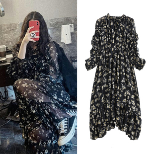 V领碎花收腰显瘦气质长裙 雪纺连衣裙女春夏明星同款 FBB WORKS