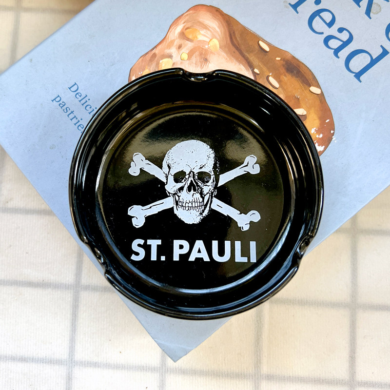 拉斯维加斯纽约好莱坞意萨克斯爵士大陶瓷烟灰缸创意烟缸复古摆件