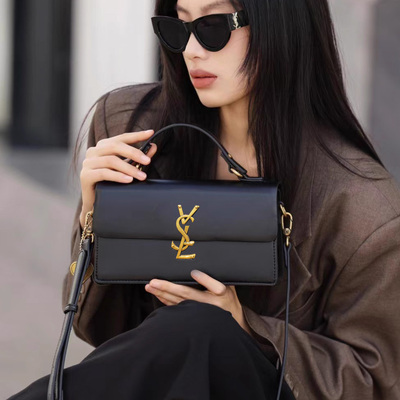 今年流行的包包2025新款韩版手提小方包气质高级感百搭单肩斜挎包