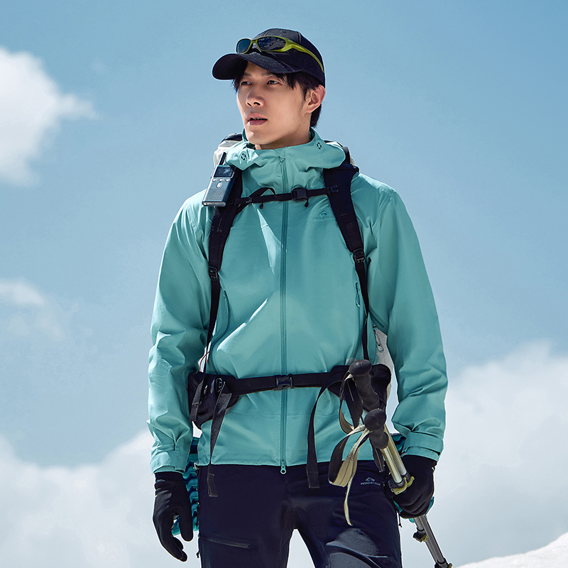 拓路者男户外轻量3L防水冲锋衣