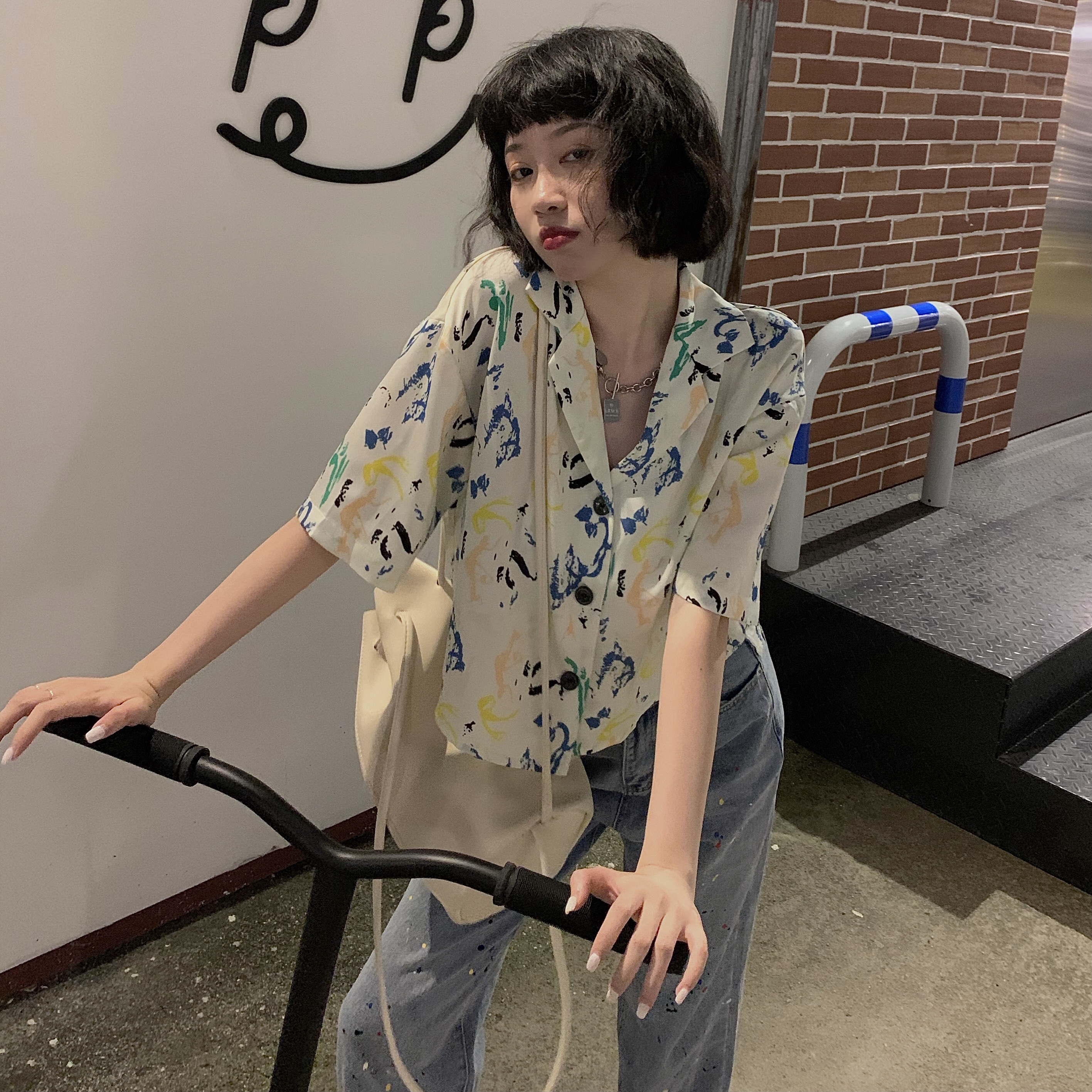 Real price summer Chiffon print color hand painted short sleeve shirt suit collar cardigan blouse