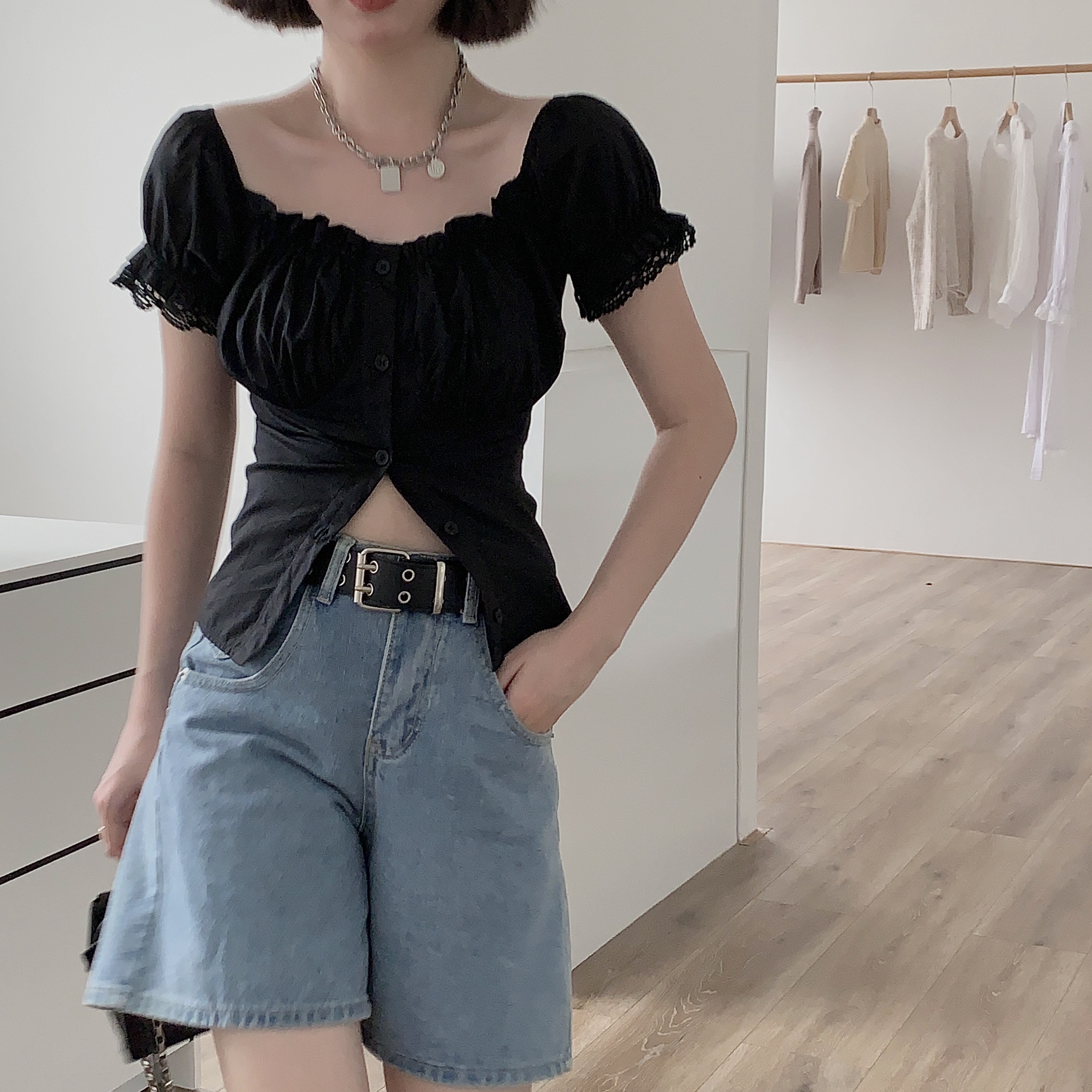 Real shot real price Auricularia edge top watch out machine hot girl shirt French retro LACE SHORT SLEEVE girl