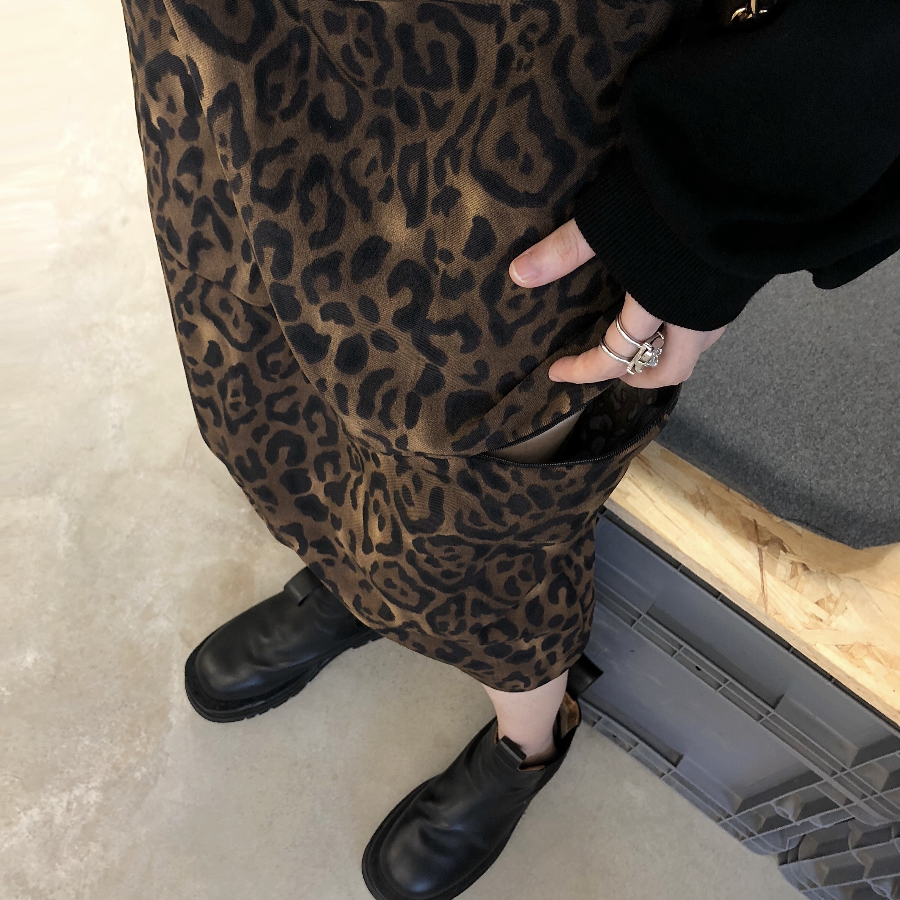 Real shot real price ~ show thin leopard print skirt with side opening A-line skirt