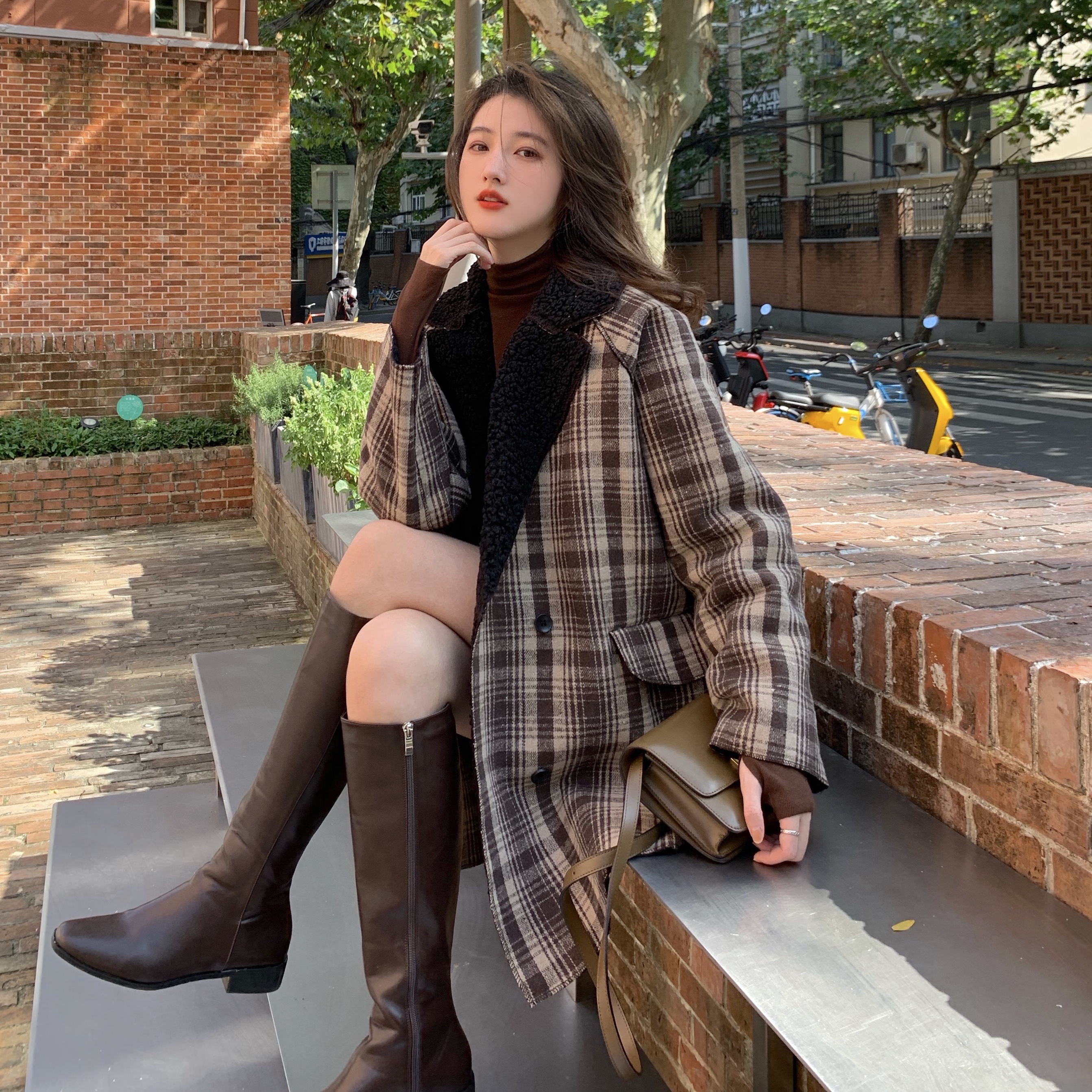 Real shot real price heavy Plaid lambskin Lapel coat medium length long sleeve woolen top