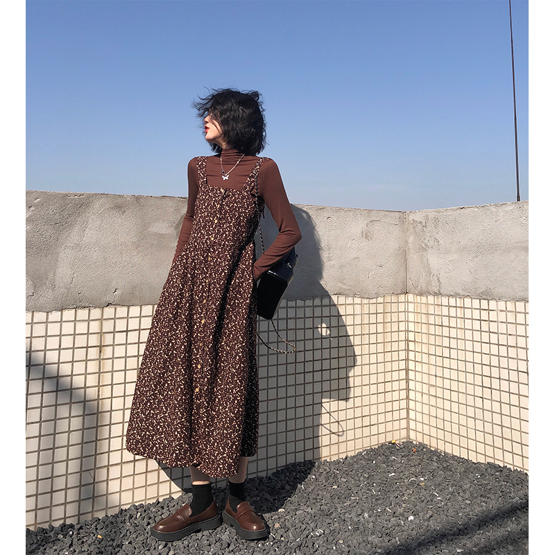 Real price high collar long sleeve bottoming shirt + corduroy printing suspender vest skirt long skirt