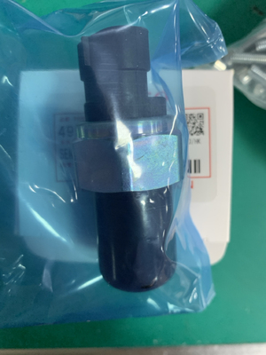6450适配重汽电装共轨压力轨压传感器499000-6160-6320-6141-6131