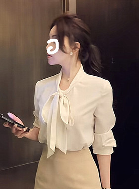 上班族高级感白色蝴蝶结系带缎面长袖衬衫女2026春秋季通勤OL衬衣