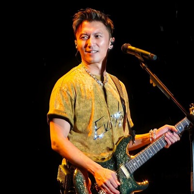 谢霆锋演唱会同款黄色短袖T恤