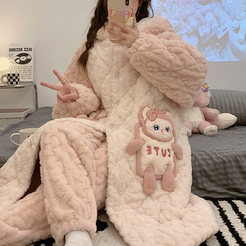 冬季加厚女睡衣高级珊瑚绒可爱猫长款连帽三层夹棉睡袍家居服套装
