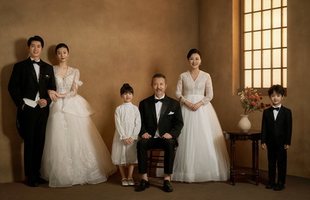 中式 新款 婚纱影楼全家福一家六口亲子装 儿童摄影服装 家庭装