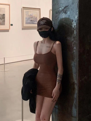 性感辣妹U领吊带背心裙