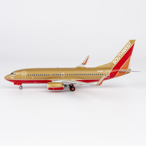 NG 1:200 05030  西南航空 737-700/w 沙漠金色复古 N714CB