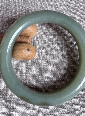 天然和田玉新疆且末蓝一口糖粉蓝瓷蓝正圈显白百搭平安福镯60大圈