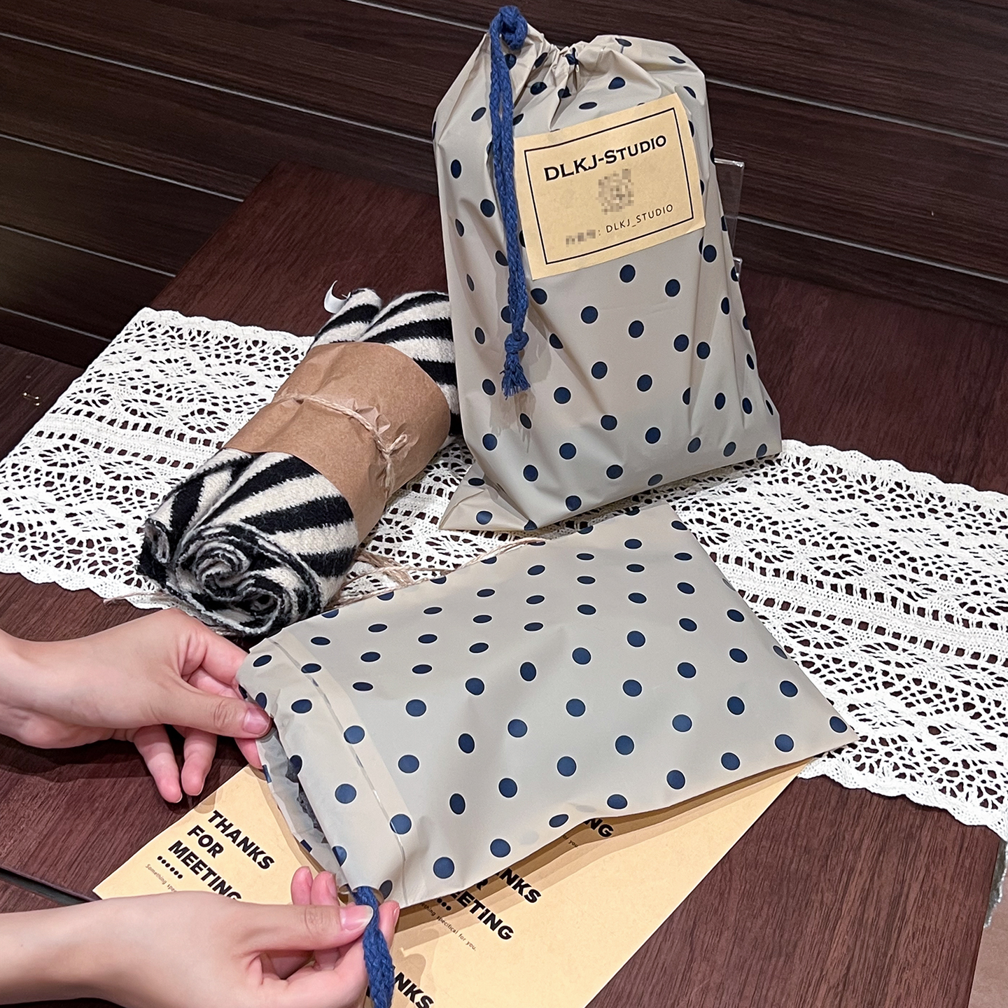 服装内包装礼品袋抽绳式束口收纳袋装衣服磨砂包装袋定制LOGO