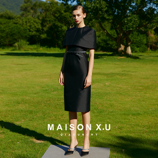 MAISON 深V高腰连衣裙 X.U｜高定设计师品牌黑色法式 腰臀线 优美