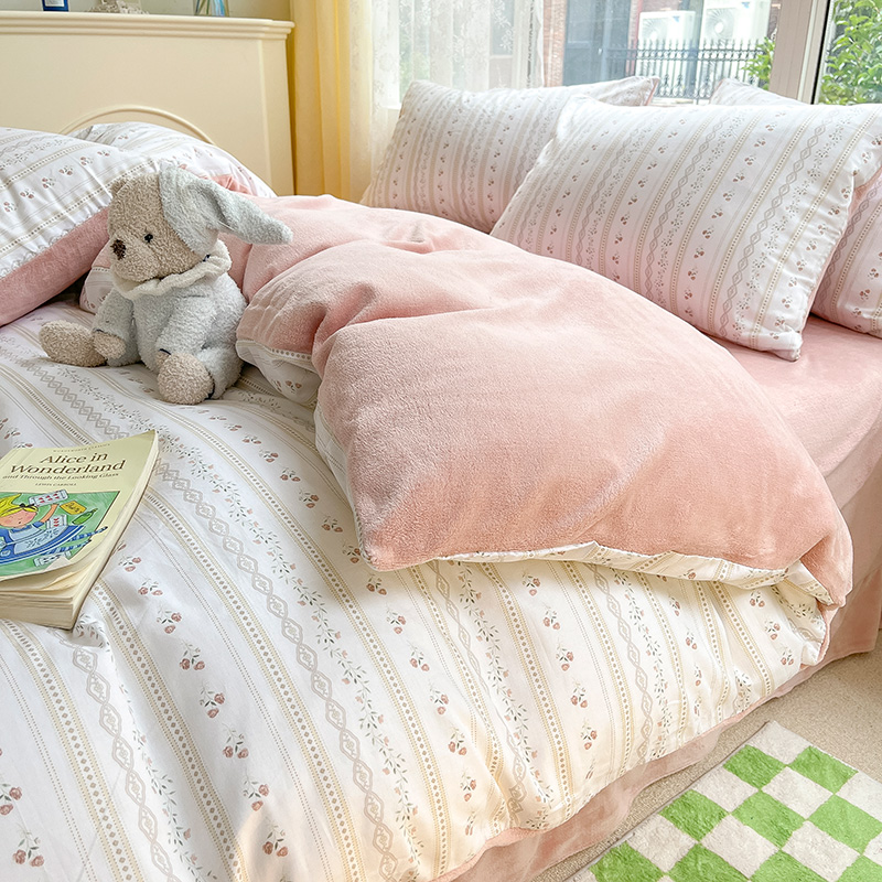 梦里花双人床四件套简约时尚