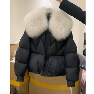 时尚 天2025年新款 洋气高级感小众设计感 毛领羽绒服女冬季 黑色短款