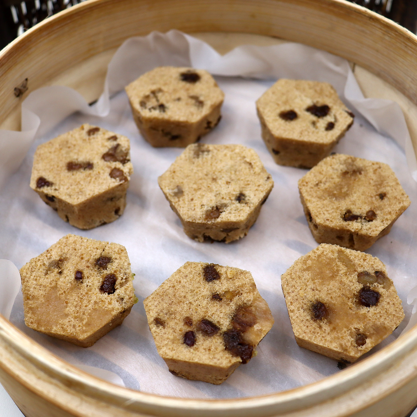 上海酒店松糕传统糯米糕点核桃红枣特产速冻早餐粗粮重阳糕茶点心