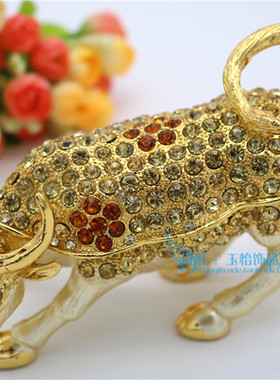 俄罗斯动物生肖金色电视柜工艺品