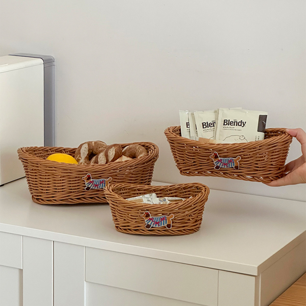 腊肠狗仿藤编收纳筐可爱收纳盒厨房杂物零食咖啡桌面收纳篮餐边柜,收纳整理,收纳筐,淘宝优惠券,粉丝福利购,淘宝优惠卷