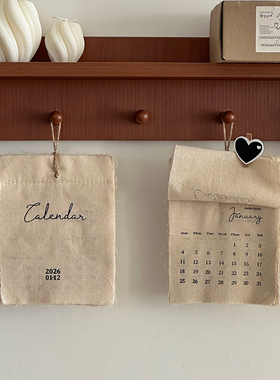 2026新款日历高级感拍照道具挂历翻页书房桌面办公室墙面装饰复古