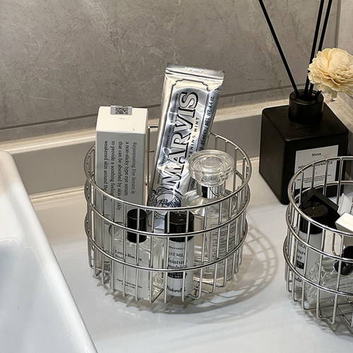 铁艺不锈钢收纳筐卫生间沥水收纳篮子化妆品杂物桌面收纳桶整理