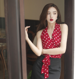 juju姐姐风复古削肩红色小上衣V领小心机性感醋酸港风无袖 女上装