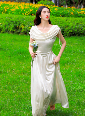 油画女孩白月光复古礼服裙法式宫廷设计感荡领连衣裙高级感小白裙