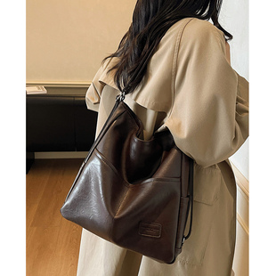多用百搭单肩斜挎双肩包大容量通勤包 高级感复古托特包女2026新款