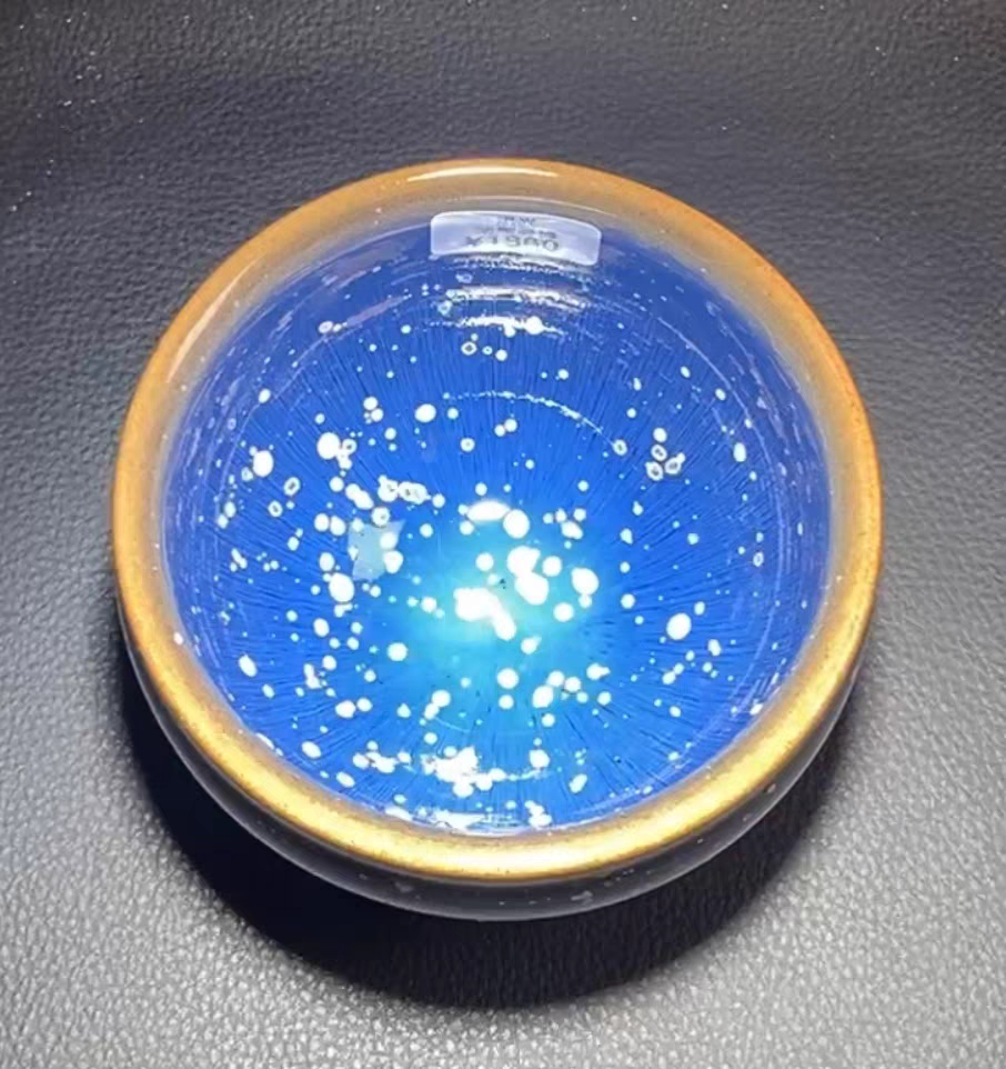 洪兴踏雪寻梅将军器型主人杯(带礼盒证书)