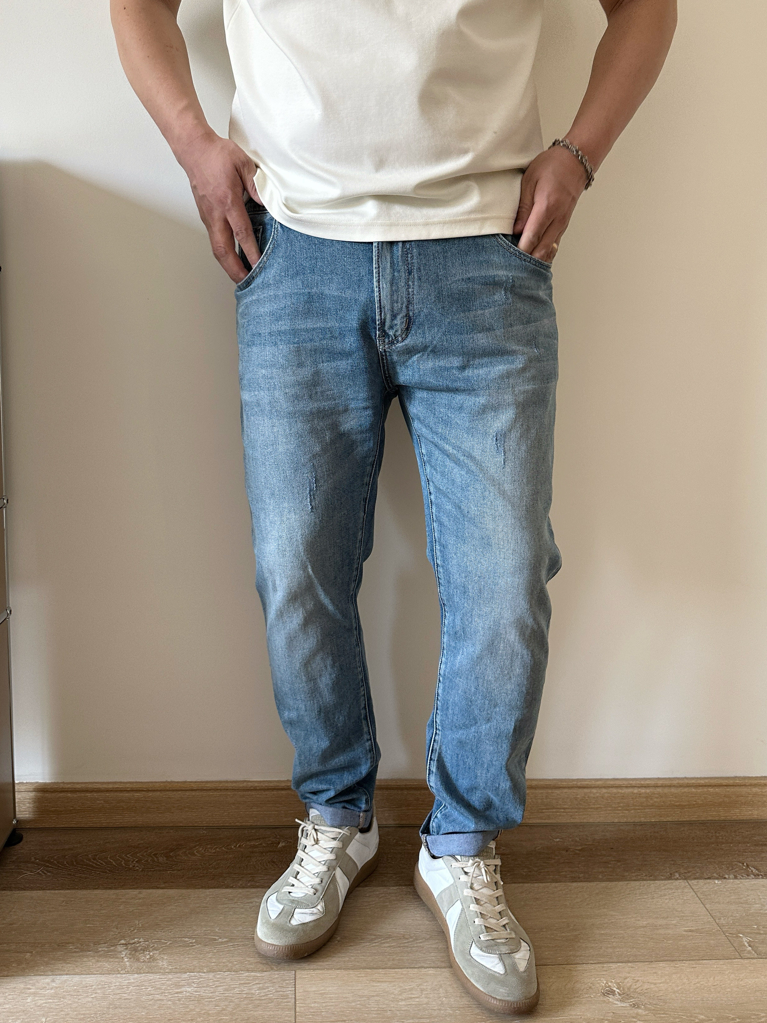 大依无忧大码男装夏季薄料浅蓝胖子弹力小直筒加肥加大男士牛仔裤