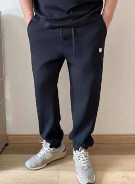 大依无忧大码男装春款简约弹力束脚胖人加肥加大男士休闲运动卫裤