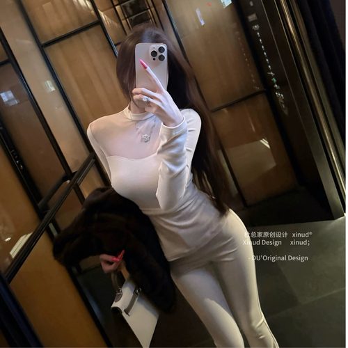 杜总家 满级好身段*原创半高领微透针织衫秋冬软糯修身长袖上衣女