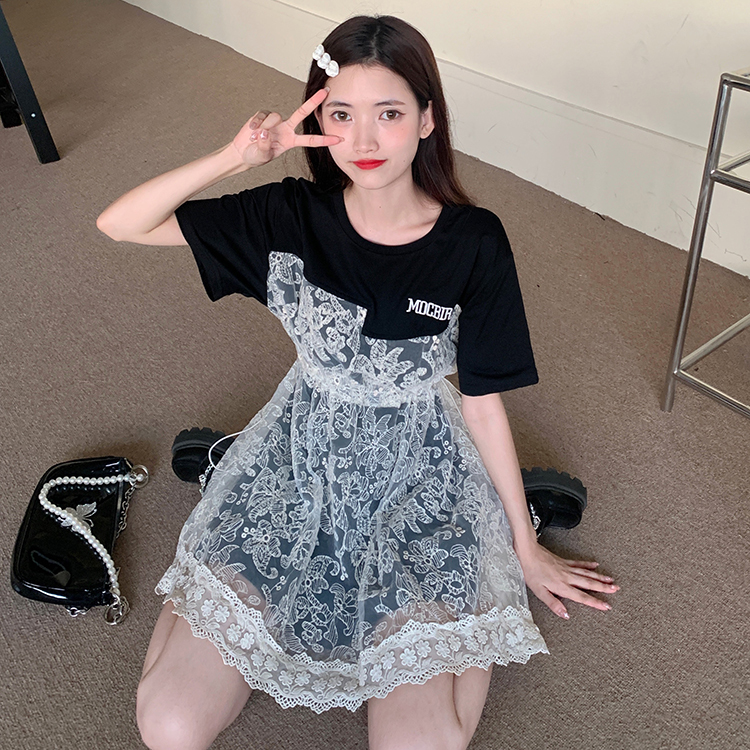 Real shot real price ~ Korean lace stitching T-shirt fake two women's skirts with thin waist and short sleeve dress