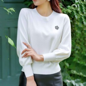 宝迪莱丝莱赛尔天丝女上衣2023秋装低圆领宽松长袖针织衫纯色毛衣